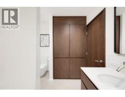 3055 Beach Dr, Oak Bay, BC V8R6L5 Photo 46