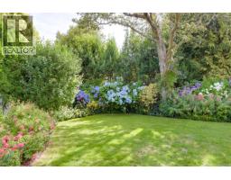 3055 Beach Dr, Oak Bay, BC V8R6L5 Photo 60