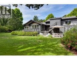 3055 Beach Dr, Oak Bay, BC V8R6L5 Photo 62