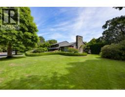 3055 Beach Dr, Oak Bay, BC V8R6L5 Photo 73