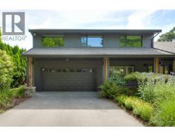 3055 Beach Dr, Oak Bay, BC V8R6L5 Photo 74