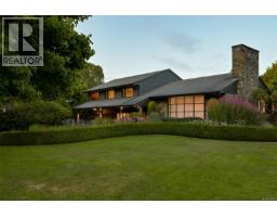3055 Beach Dr, Oak Bay, BC V8R6L5 Photo 77