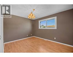 2727 Doverbrook Road Se, Calgary, AB T2B2L4 Photo 17