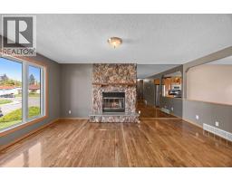 Den - 2727 Doverbrook Road Se, Calgary, AB T2B2L4 Photo 9