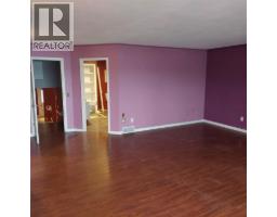 197 Ritchie Court, Kelowna, BC V1V2A8 Photo 12