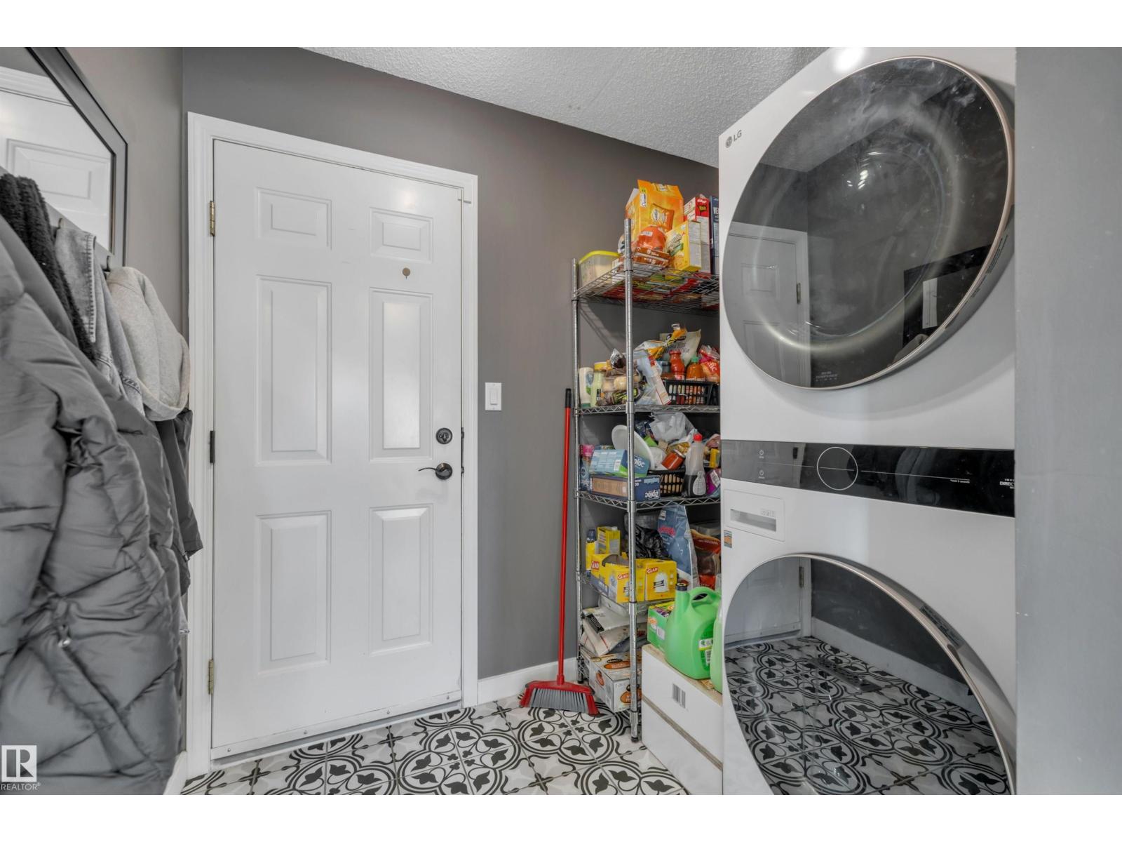 #13 6608 158 AV NW - 15