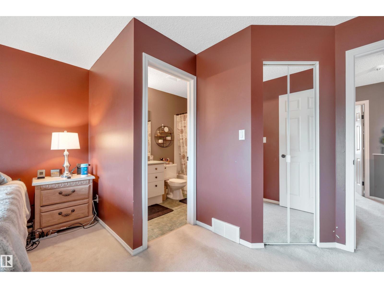 #13 6608 158 AV NW - 23