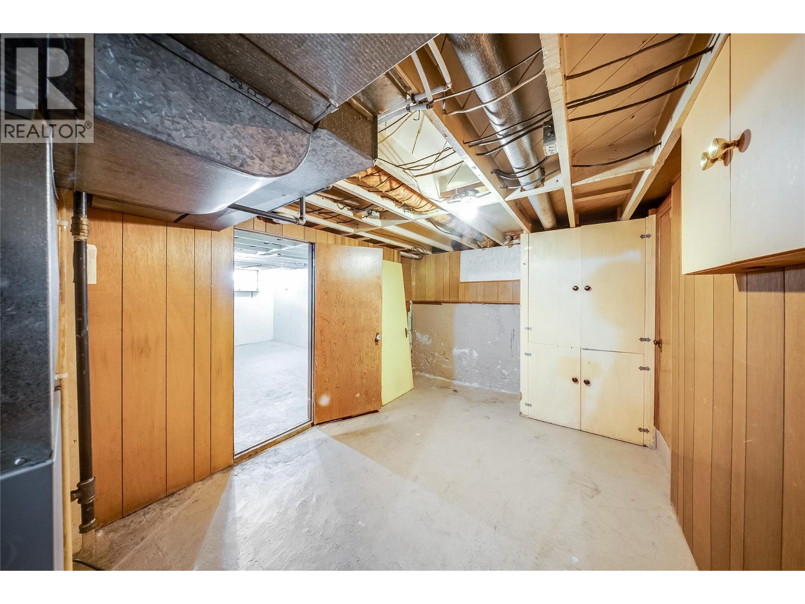 2258 Eighth Avenue - 20