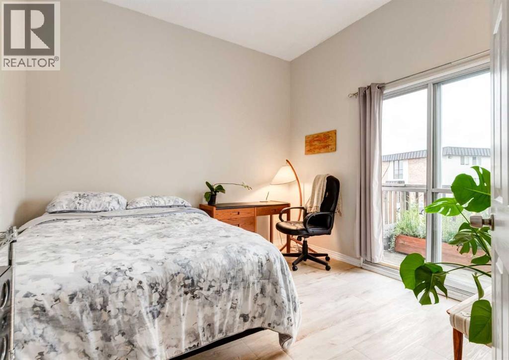 #10 6819 Centre Street NW - 14