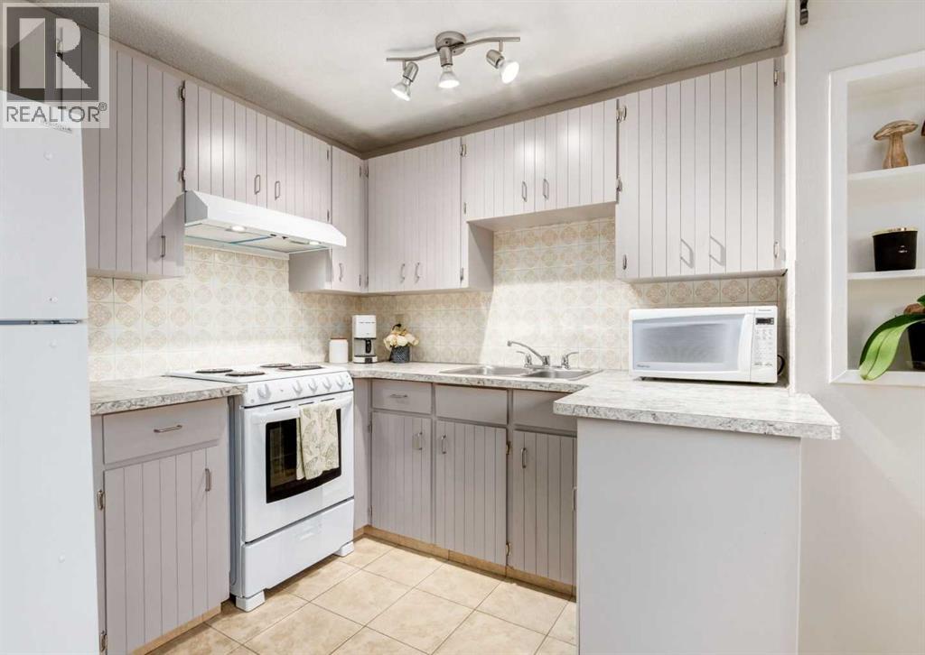 #10 6819 Centre Street NW - 7