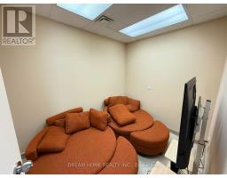 3000 Lawrence Avenue E, Toronto, ON M1P2V1 Photo 18