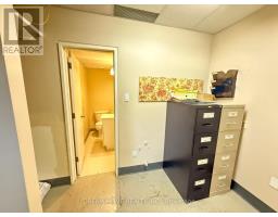 3000 Lawrence Avenue E, Toronto, ON M1P2V1 Photo 32