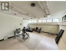 3000 Lawrence Avenue E, Toronto, ON M1P2V1 Photo 38