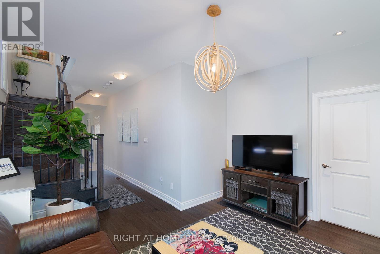 2 QUEEN MARY COURT, Vaughan (East Woodbridge) — photo 5
