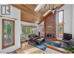 14 Rosewood Avenue, Springwater, ON L9X0P5 Photo 17
