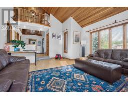 14 Rosewood Avenue, Springwater, ON L9X0P5 Photo 18