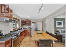 Family room - 14 Rosewood Avenue, Springwater, ON L9X0P5 Photo 7