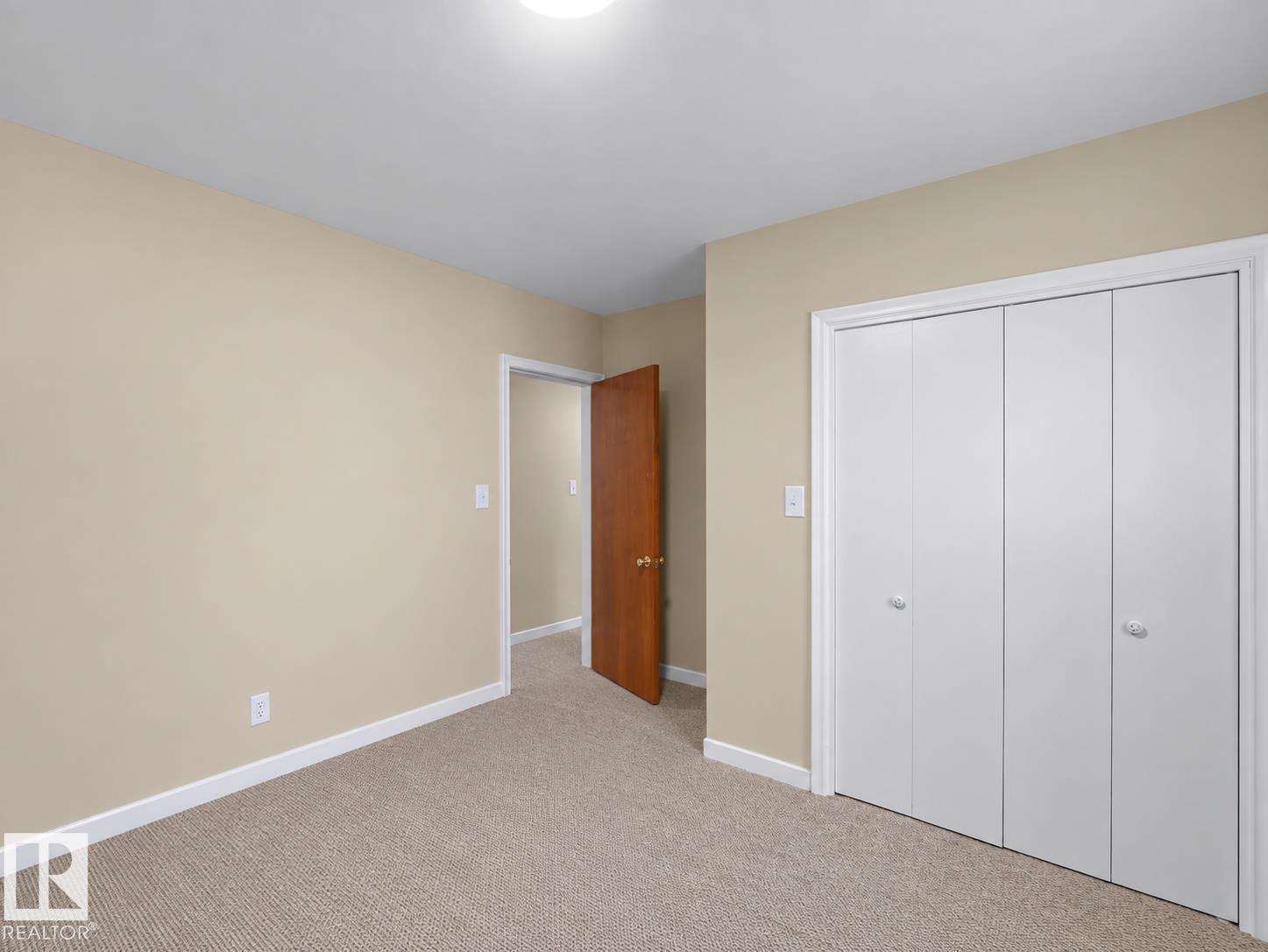 12002 48 ST NW - Image 13