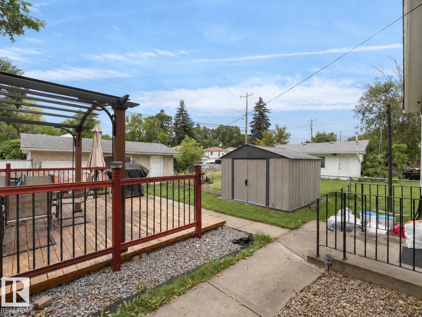 12002 48 ST NW - Image 26