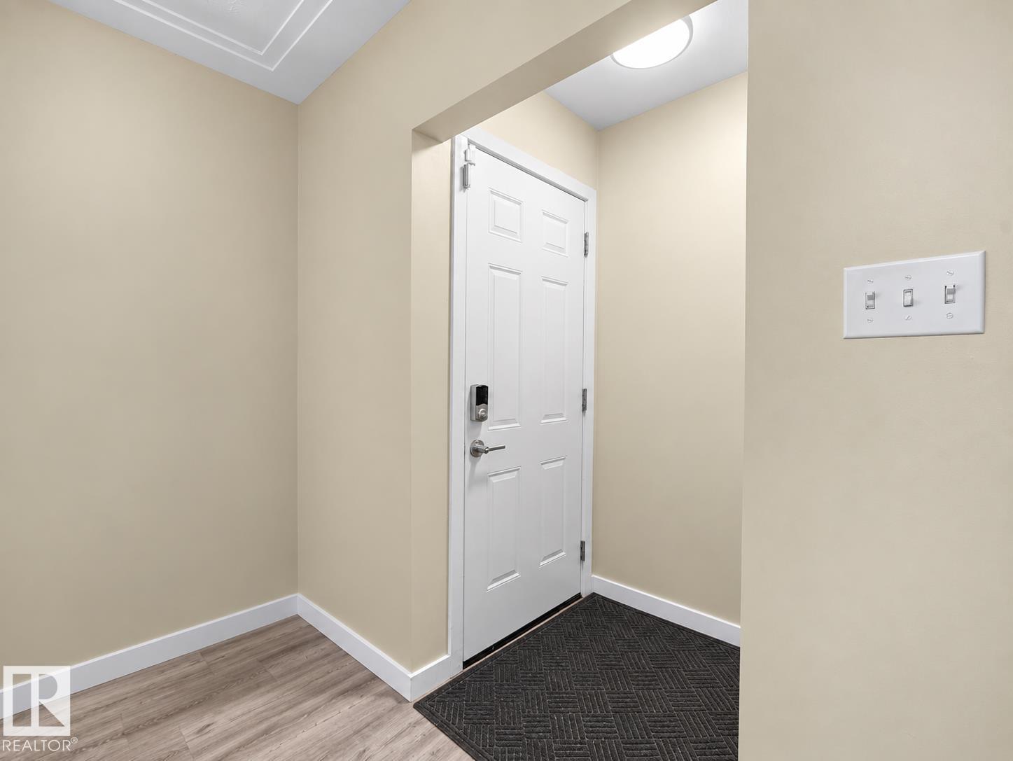 12002 48 St NW photo 3 — MLS® E4507193