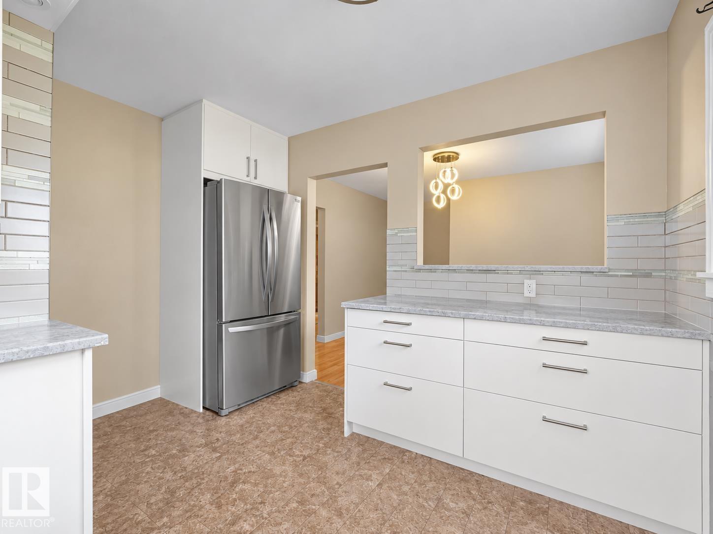 12002 48 ST NW - Image 8