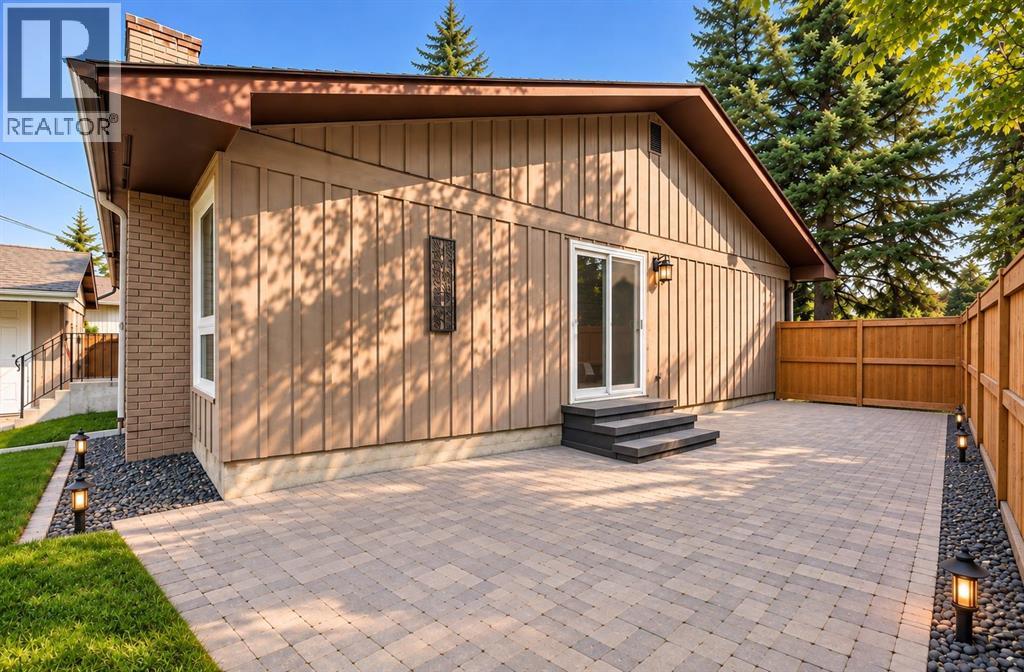 856 Lake Twintree Crescent SE photo 41