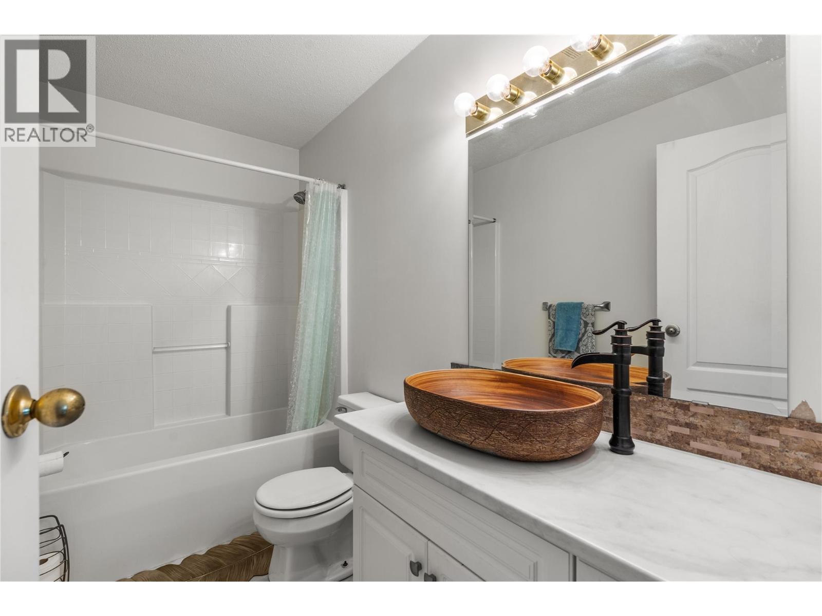 5858 Jen-Sherri Place - Image 38