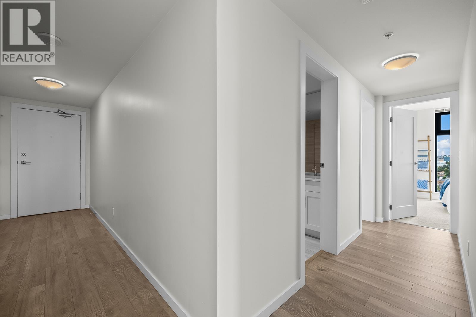 #1201 485 Groves Avenue - 23