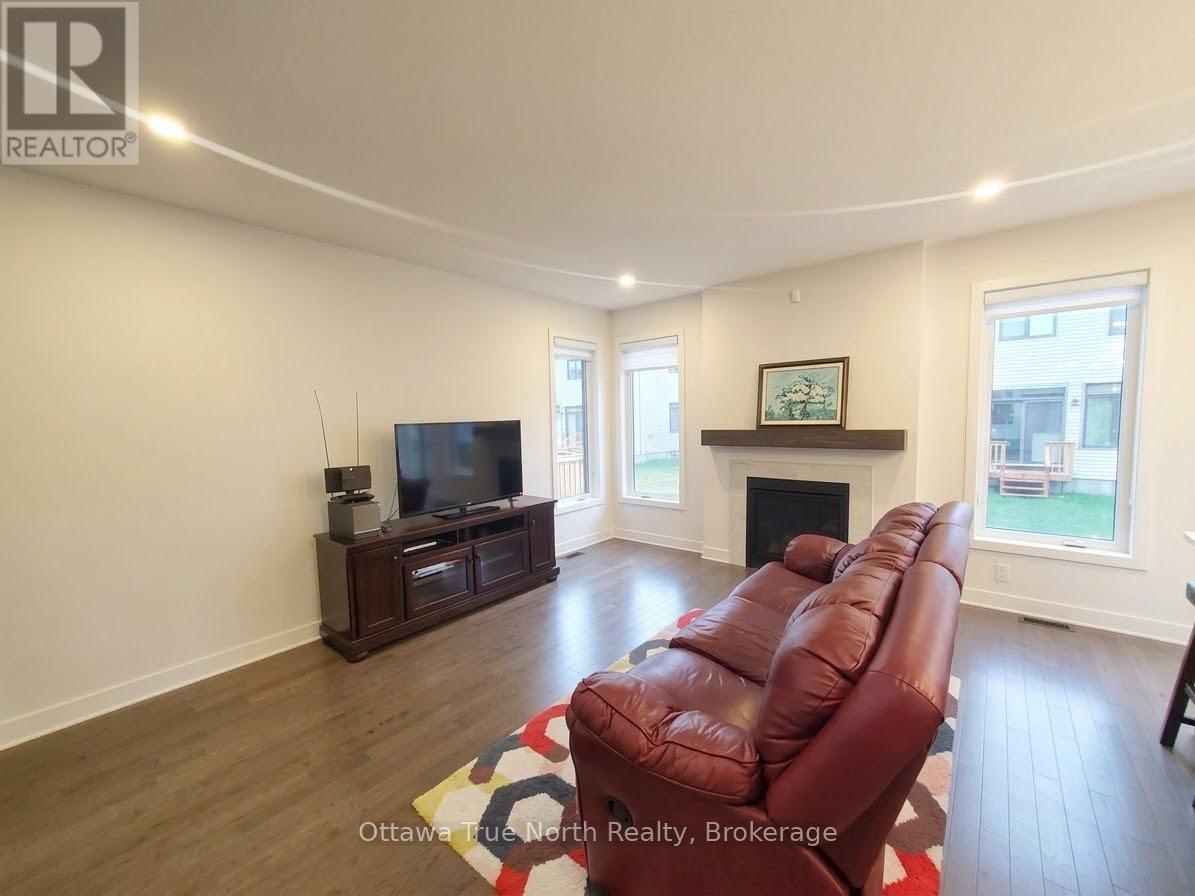 1054 EIDER STREET, Ottawa — photo 11