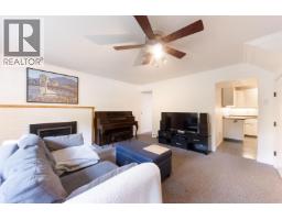 4482 Cove Cliff Road, North Vancouver, BC V7G1H6 Photo 28