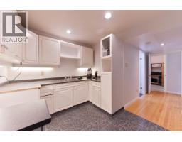 4482 Cove Cliff Road, North Vancouver, BC V7G1H6 Photo 31