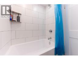 4482 Cove Cliff Road, North Vancouver, BC V7G1H6 Photo 32