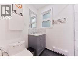 4482 Cove Cliff Road, North Vancouver, BC V7G1H6 Photo 33