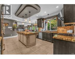 1729 Hampton Dr, Coquitlam, BC V3E3C9 Photo 14