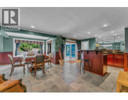 1729 Hampton Dr, Coquitlam, BC V3E3C9 Photo 8