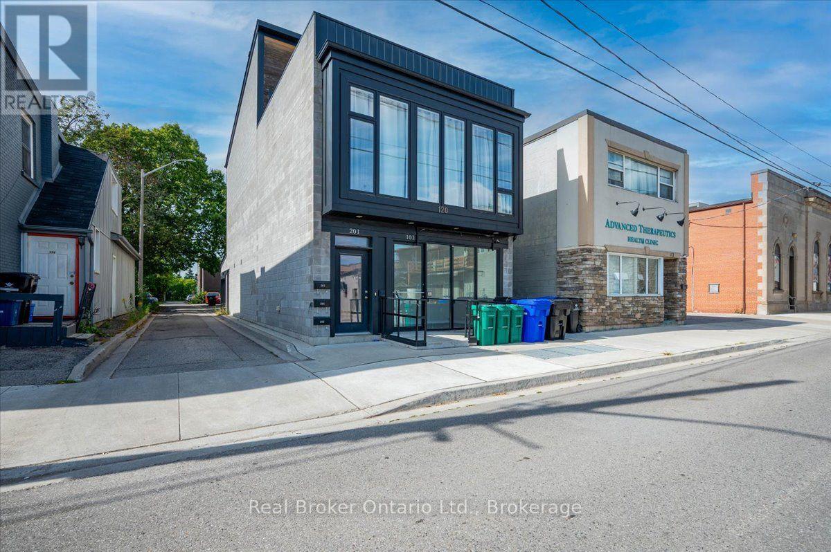 101 - 120 WESTMINSTER DRIVE S, Cambridge — photo 4