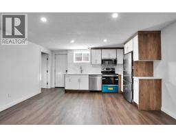 7520 7 Street Sw, Calgary, AB T2V1G2 Photo 32