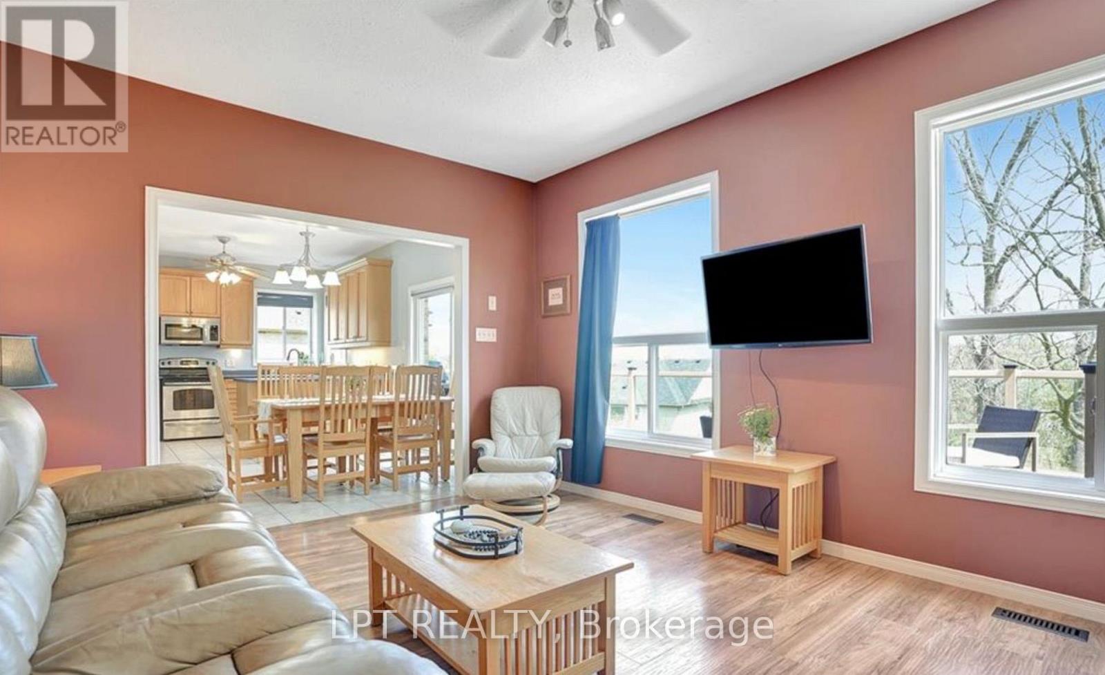32 APPLE RIDGE DRIVE W, Kitchener — photo 10