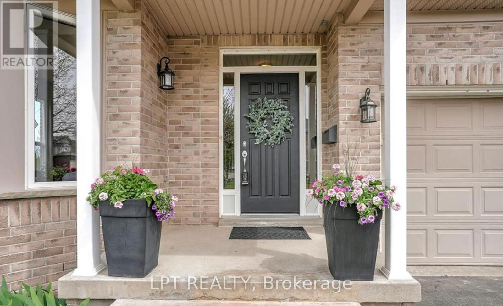 32 APPLE RIDGE DRIVE W, Kitchener — photo 3