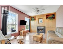 32 Apple Ridge Drive W, Kitchener, ON N2P2S2 Photo 7