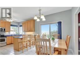 32 Apple Ridge Drive W, Kitchener, ON N2P2S2 Photo 9