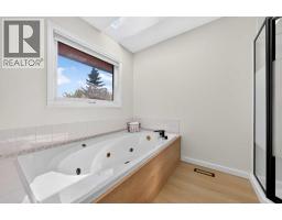19 Edgepark Rise Nw, Calgary, AB T3A4E7 Photo 32