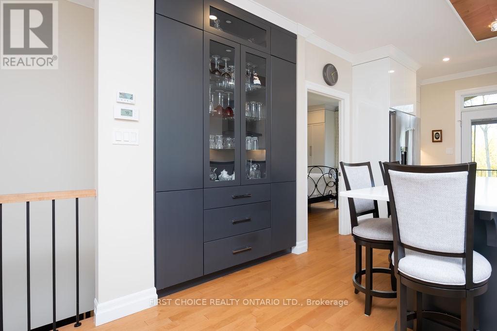 17B ETHIER BOULEVARD - 18