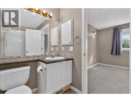 2724 16 Avenue Se, Calgary, AB T2A0M4 Photo 25