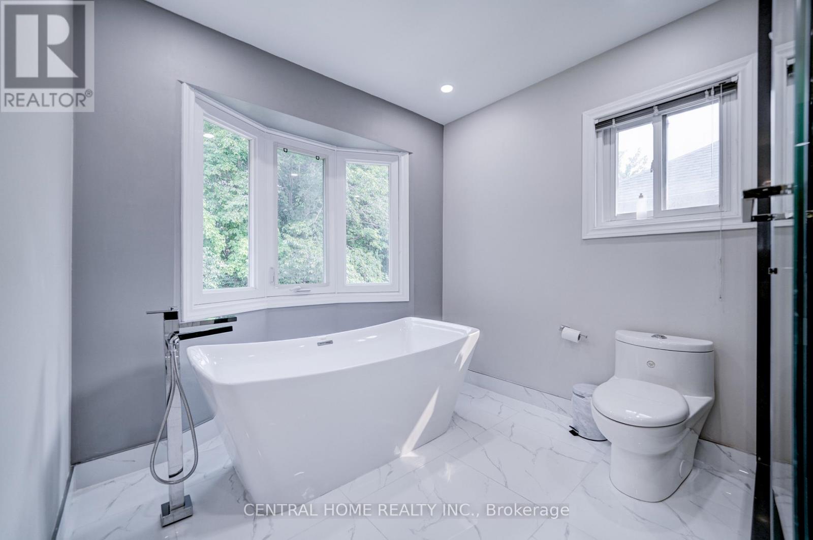 293 WORTH BOULEVARD - 22