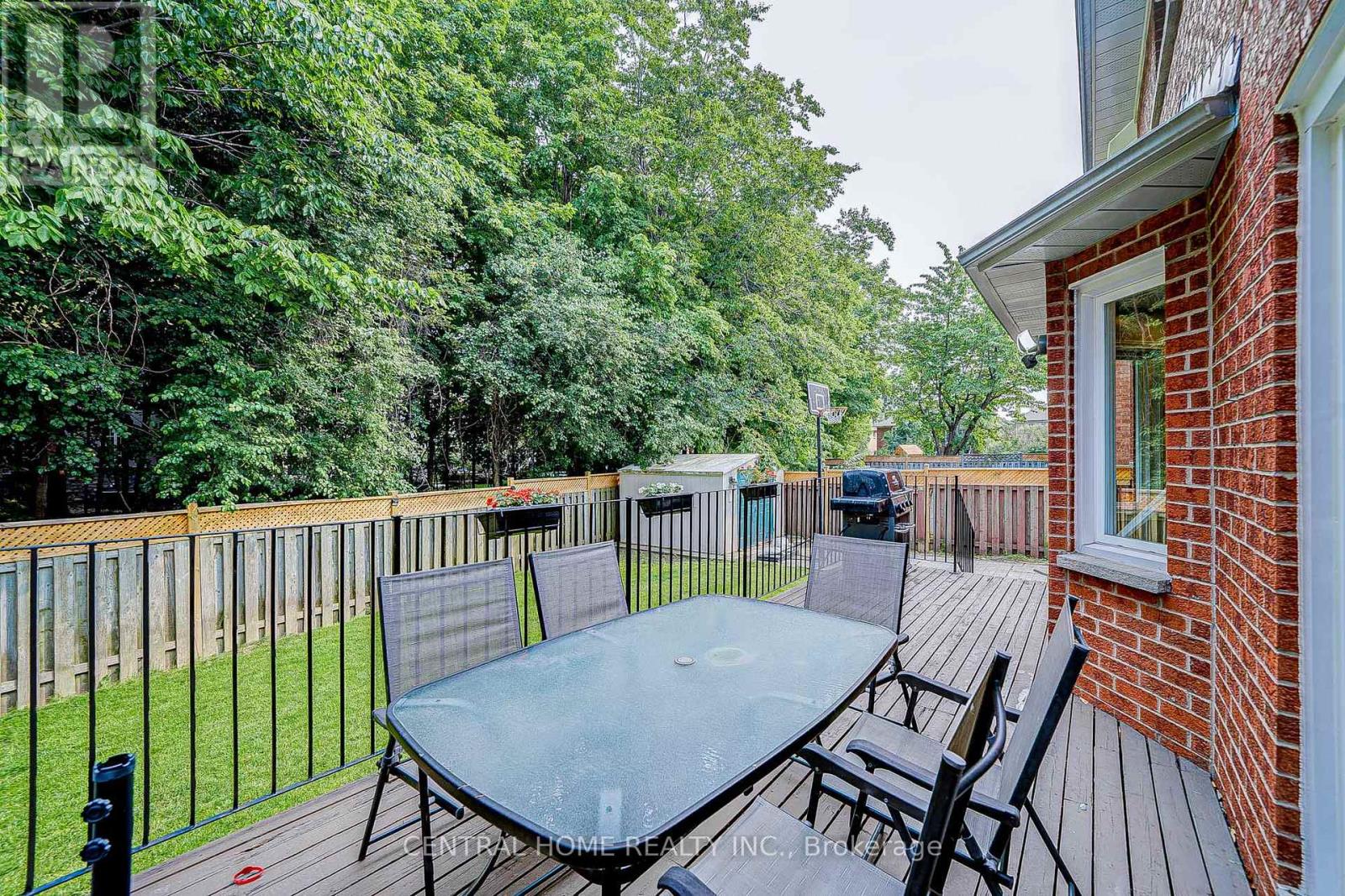 293 WORTH BOULEVARD - 38