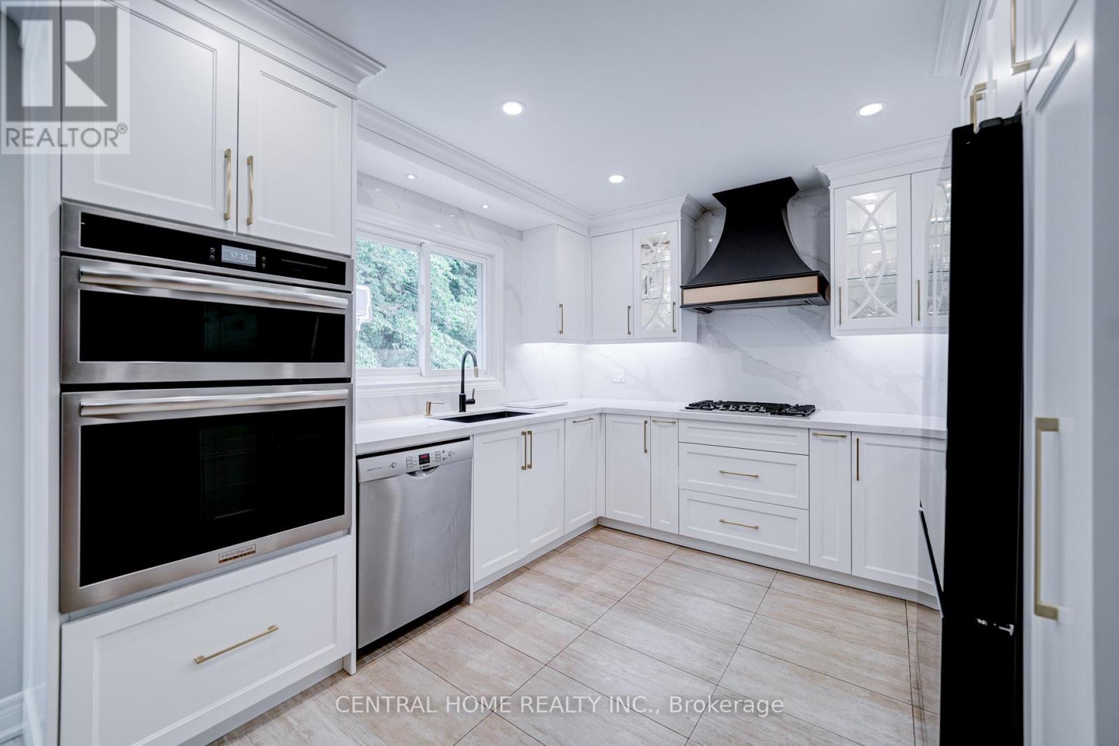 293 WORTH BOULEVARD, Vaughan (Beverley Glen) — photo 9