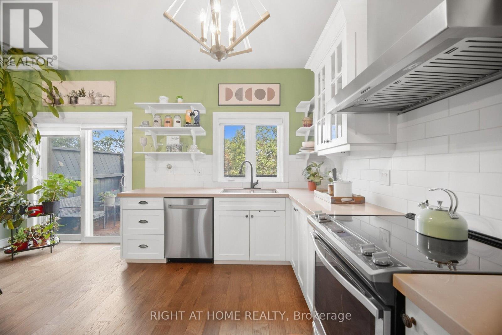 8 - 8032 KIPLING AVENUE S, Vaughan (West Woodbridge) — photo 11