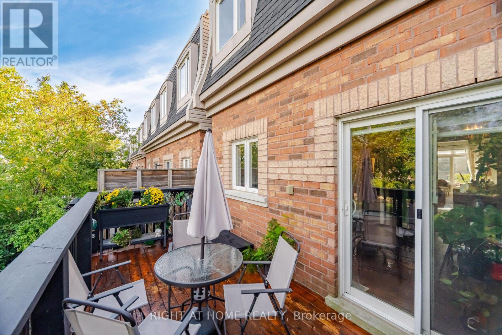 #8 8032 KIPLING AVENUE - 18