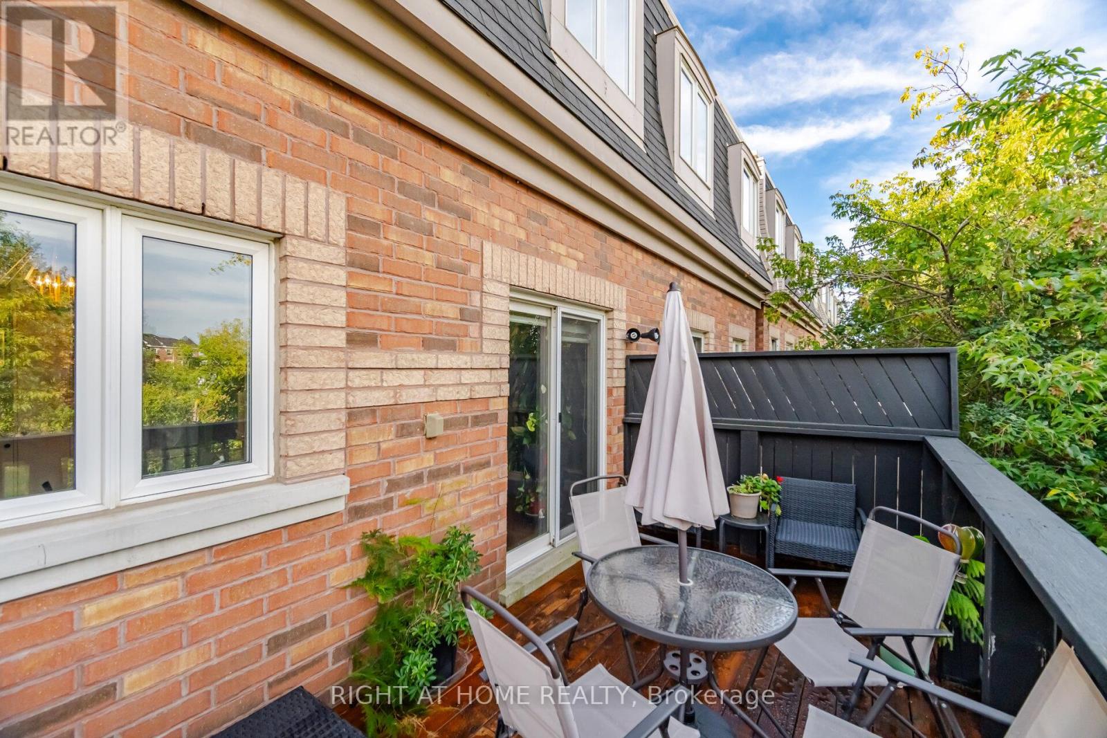 #8 8032 KIPLING AVENUE - 19
